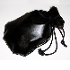 Bolsa con cordones de piel negro 110x150 mm.